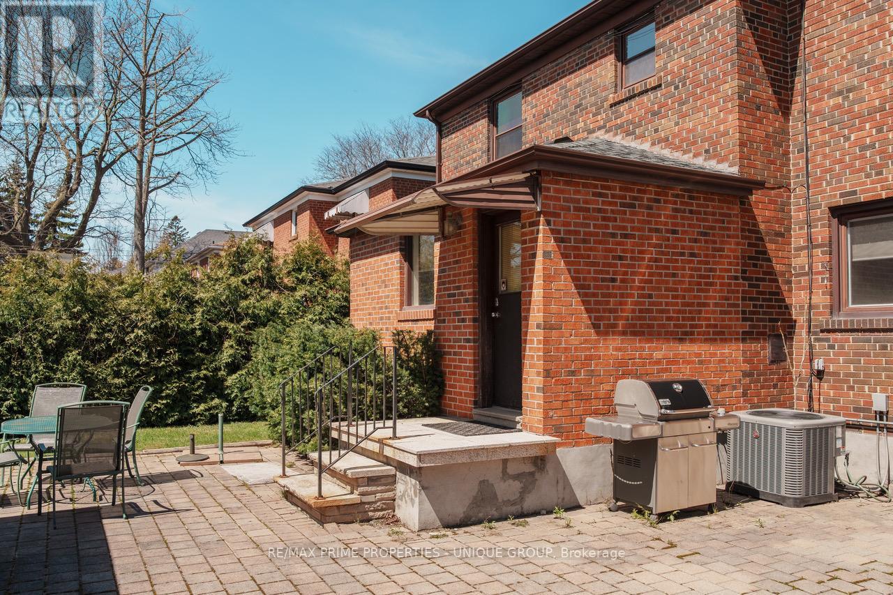 173 Ridley Boulevard, Toronto, Ontario  M5M 3M4 - Photo 43 - C13808256
