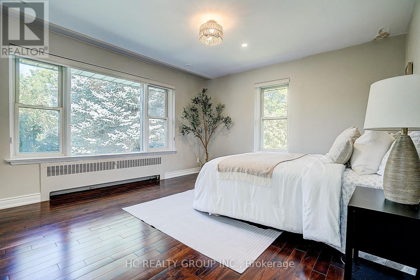 19 Lower Links Road, Toronto, Ontario  M2P 1H5 - Photo 35 - C13808274