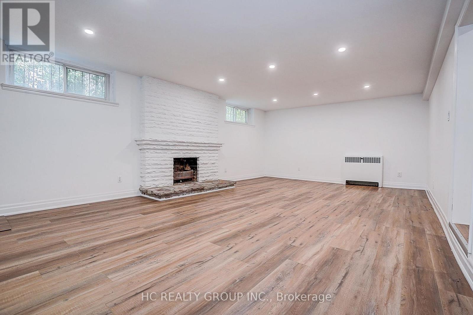 19 Lower Links Road, Toronto, Ontario  M2P 1H5 - Photo 39 - C13808274