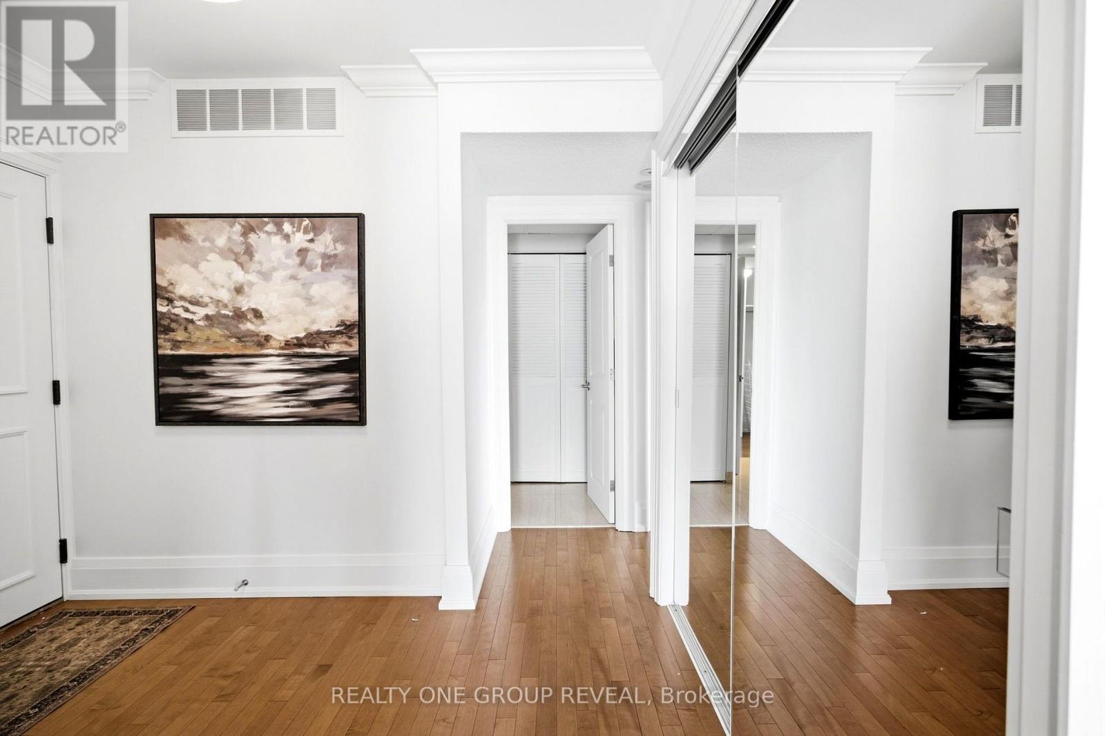 702 - 65 Harbour Square, Toronto, Ontario  M5J 2L4 - Photo 23 - C13808354