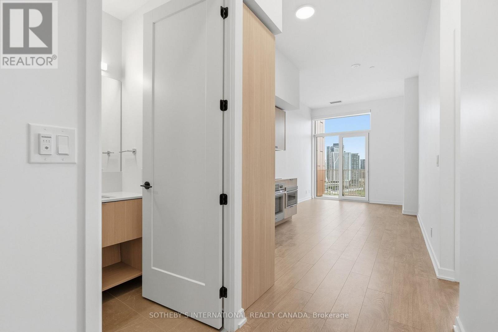 Ph14 - 88 Bathurst Street, Toronto, Ontario  M5V 0W8 - Photo 2 - C13808390