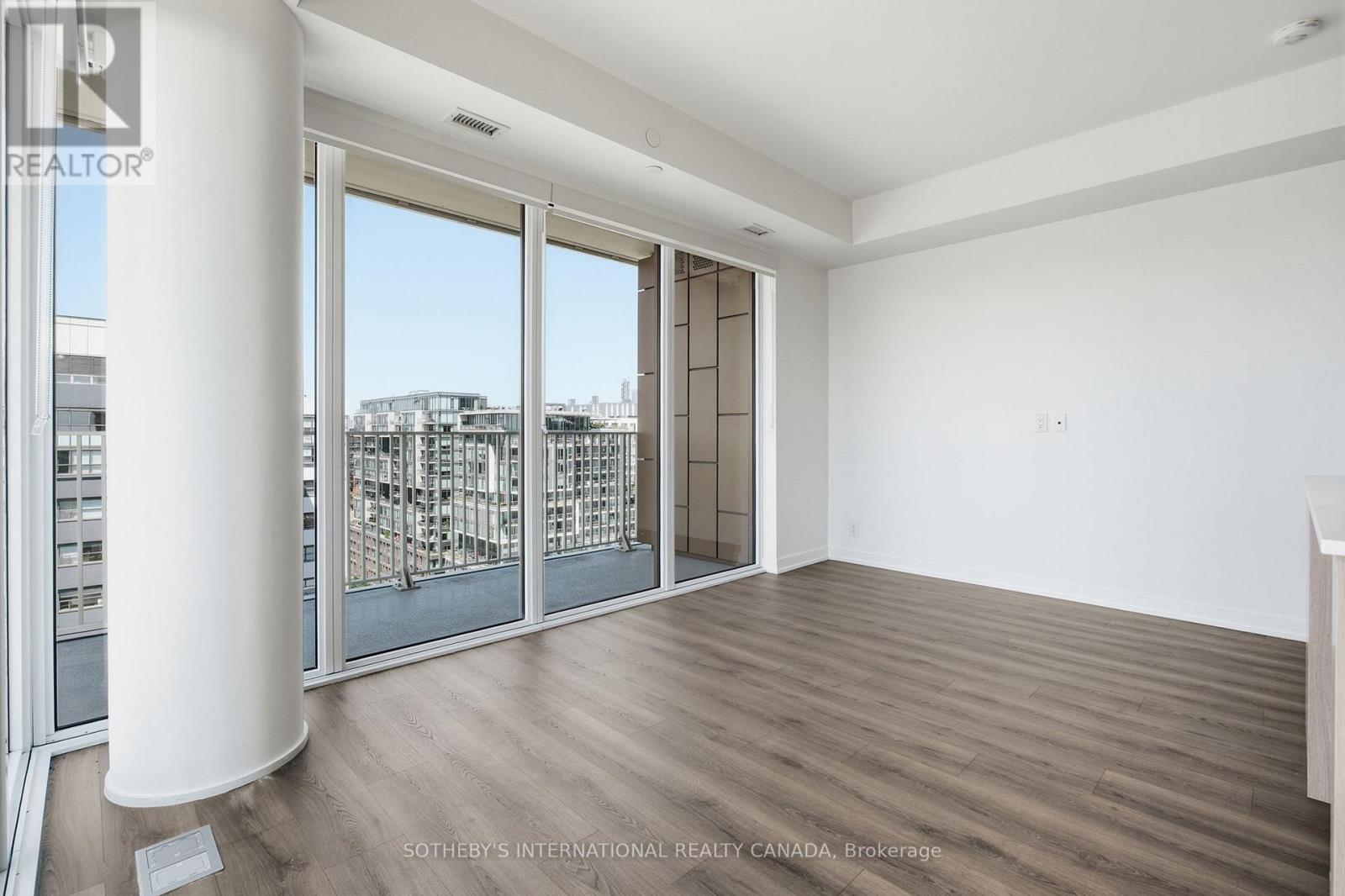 1703 - 88 Bathurst Street, Toronto, Ontario  M5V 0W8 - Photo 3 - C13808426