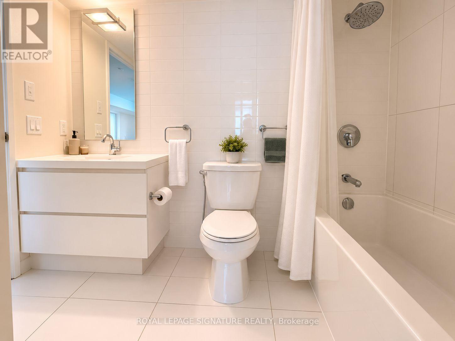 310 - 85 Queens Wharf Road, Toronto, Ontario  M5V 0J9 - Photo 12 - C13808452