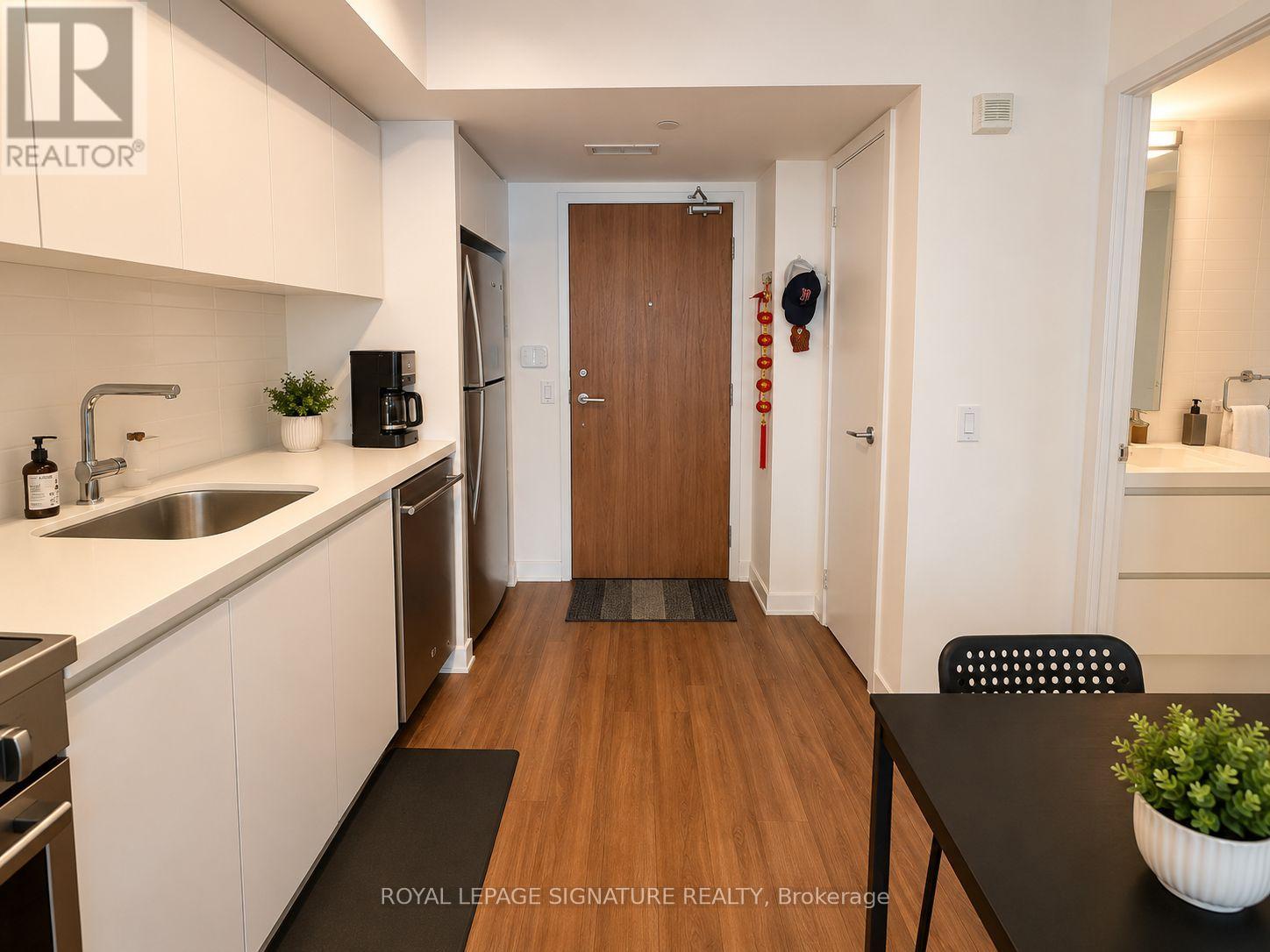 310 - 85 Queens Wharf Road, Toronto, Ontario  M5V 0J9 - Photo 3 - C13808452