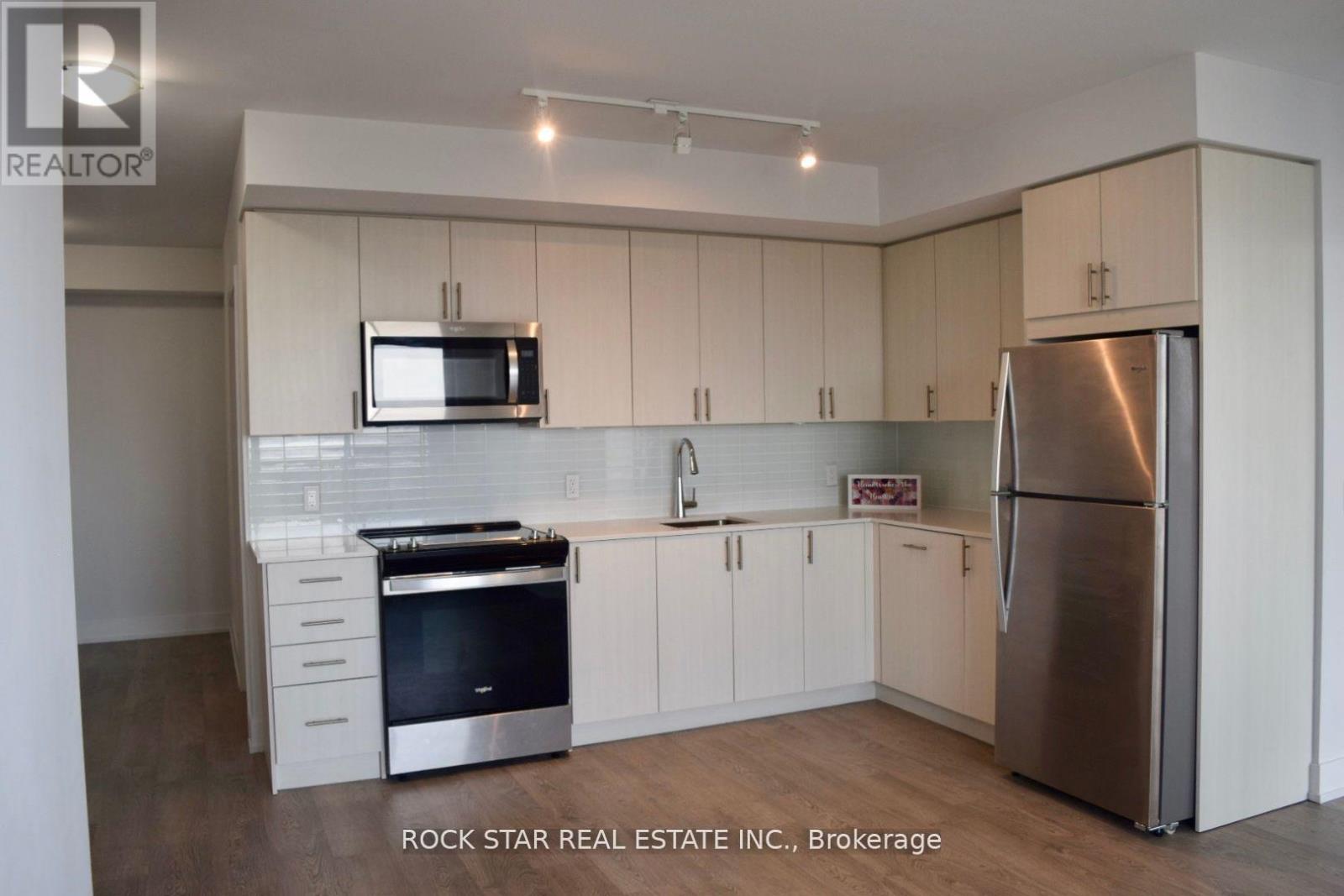 1817 - 2550 Simcoe Street N, Oshawa, Ontario  L1L 0R5 - Photo 10 - E13808240