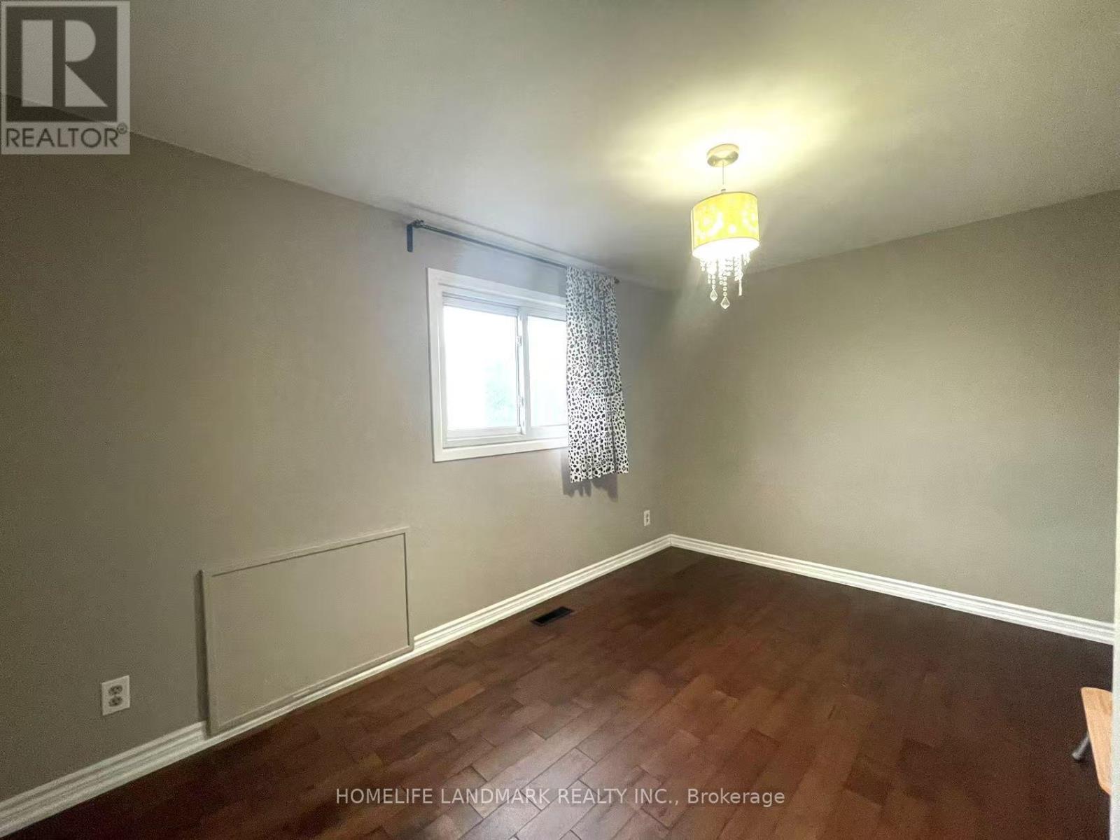 Upper - 15 Orangewood Crescent, Toronto, Ontario  M1W 1C5 - Photo 14 - E13808316