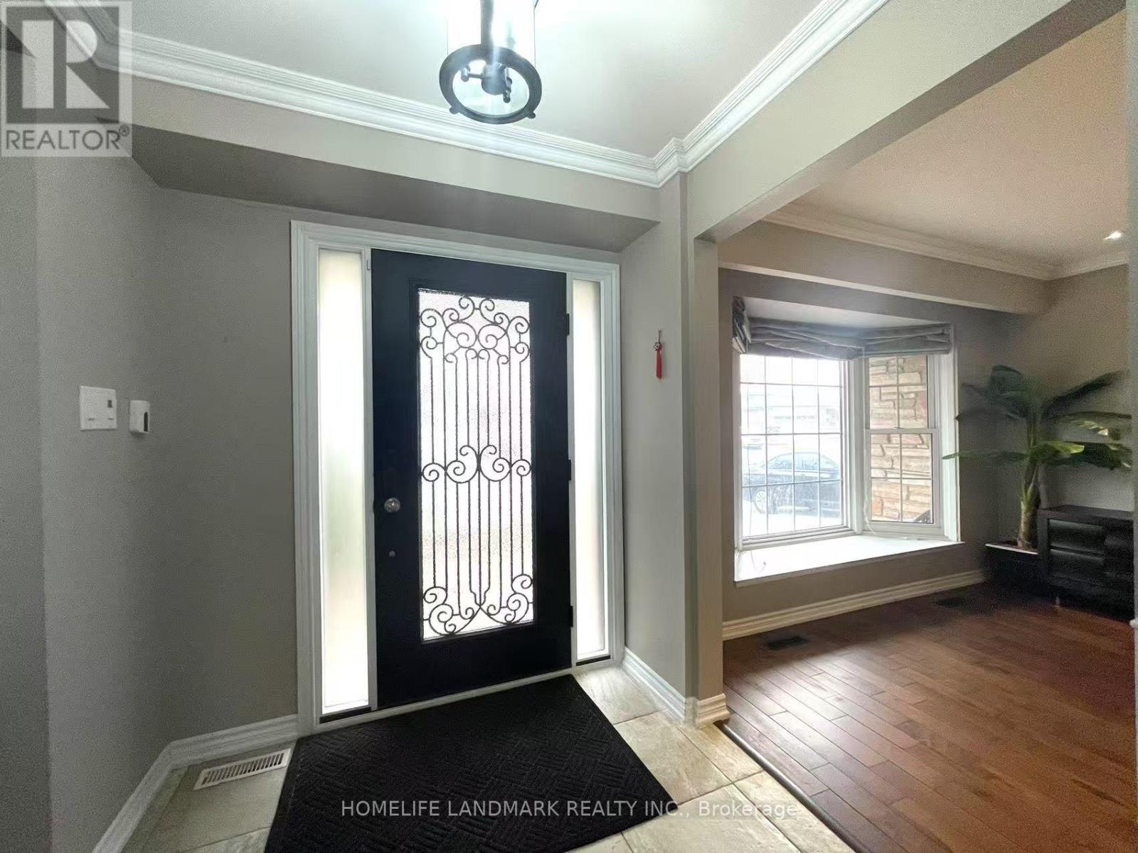 Upper - 15 Orangewood Crescent, Toronto, Ontario  M1W 1C5 - Photo 2 - E13808316