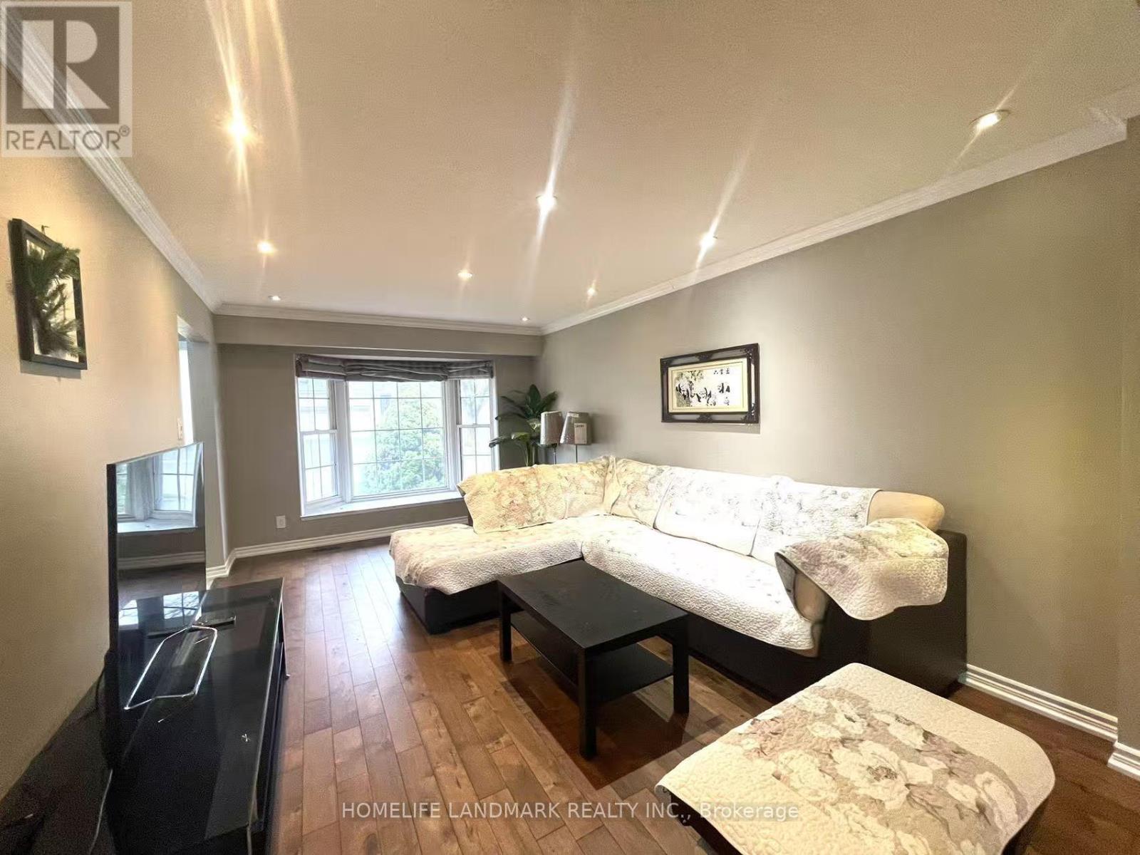 Upper - 15 Orangewood Crescent, Toronto, Ontario  M1W 1C5 - Photo 8 - E13808316