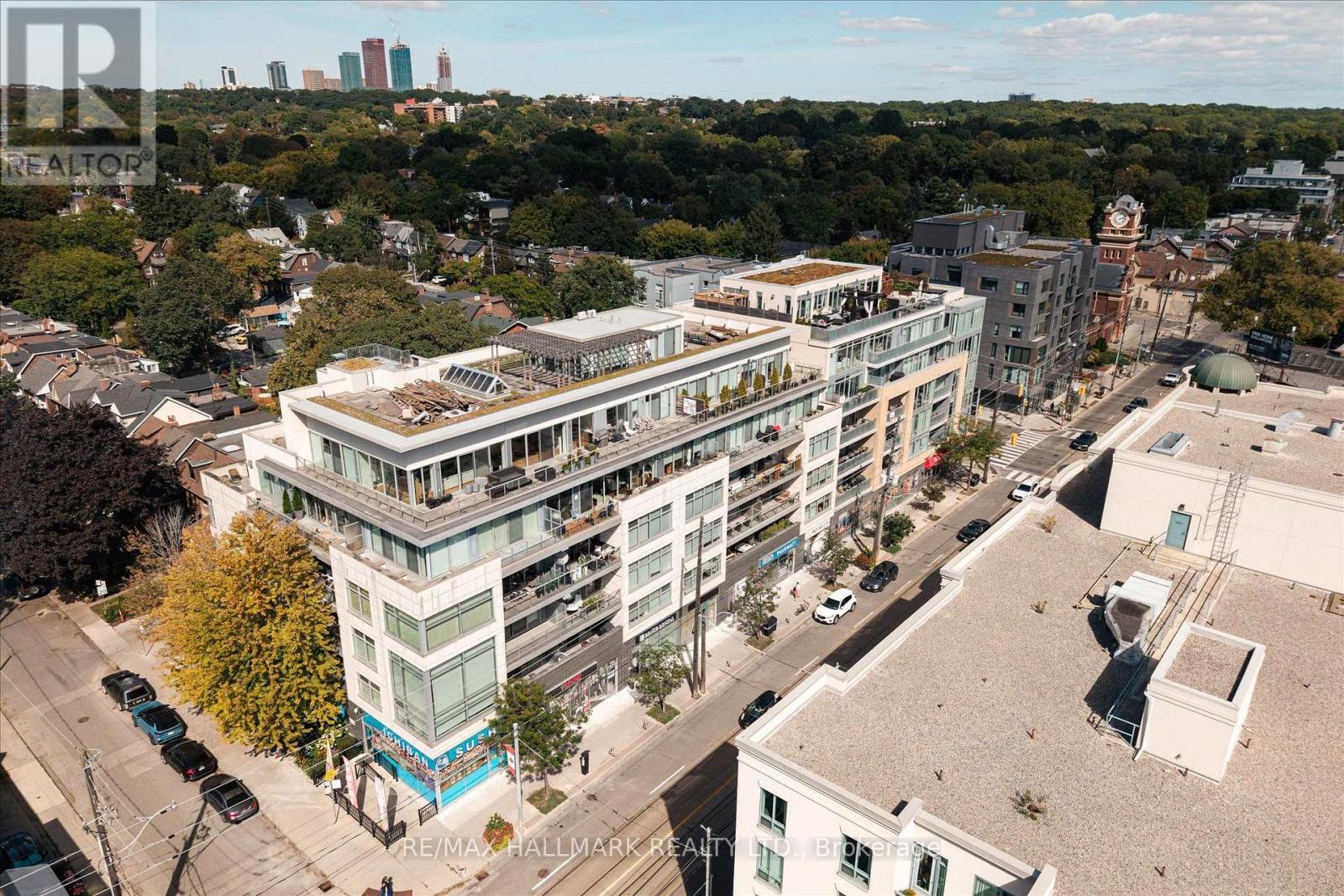 403 - 200 Woodbine Avenue, Toronto, Ontario  M4L 3P2 - Photo 2 - E13808380