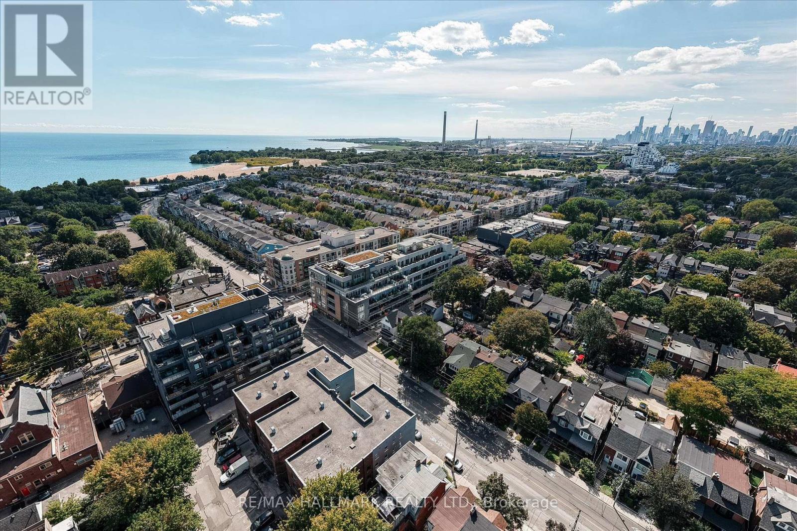 403 - 200 Woodbine Avenue, Toronto, Ontario  M4L 3P2 - Photo 3 - E13808380