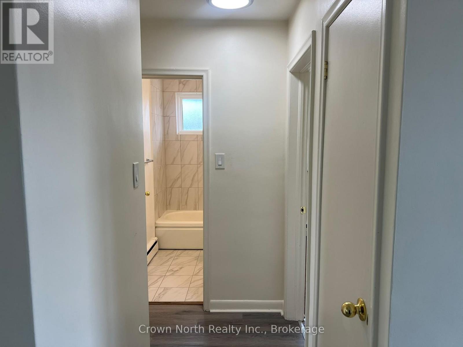 4 - 239 Montrave Avenue, Oshawa, Ontario  L1J 4R9 - Photo 8 - E13808520