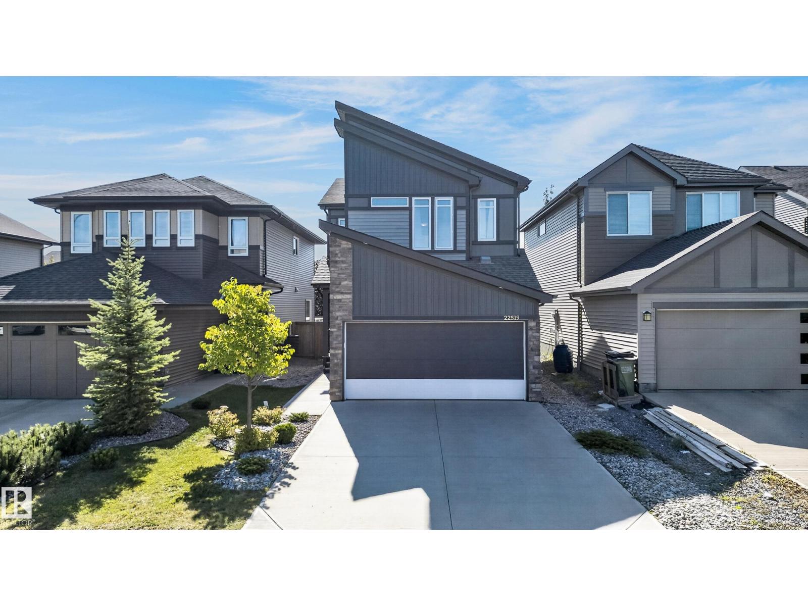 22519 96 AV NW