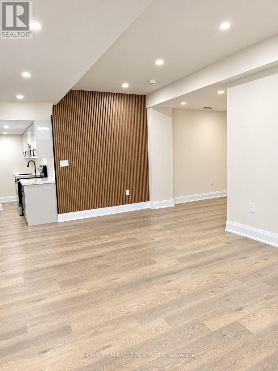 63 Endless Circle, Vaughan, Ontario  L4H 4N8 - Photo 2 - N13808290
