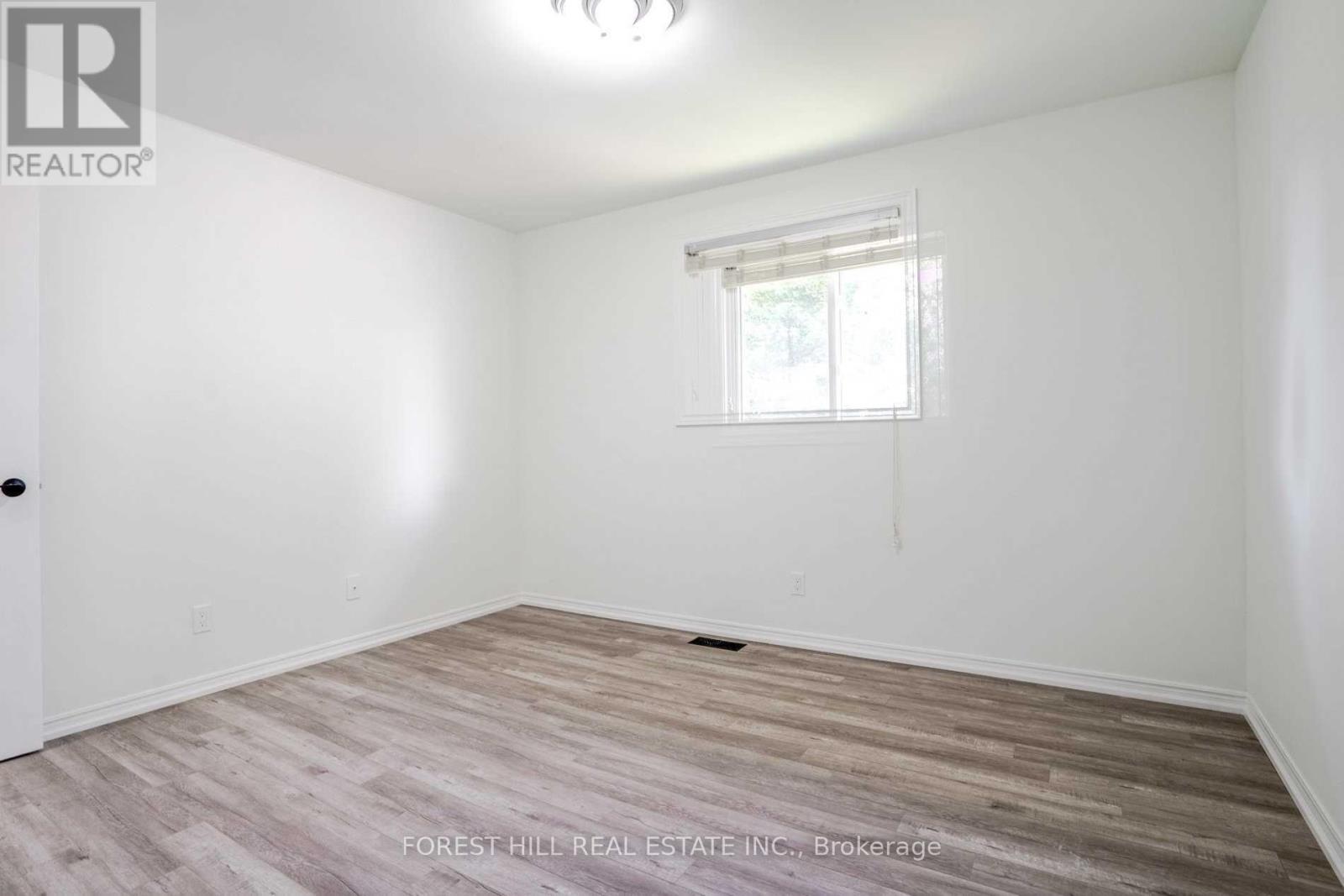 Upper - 18 Shannon Street, Orillia, Ontario  L3V 7K2 - Photo 11 - S13808196