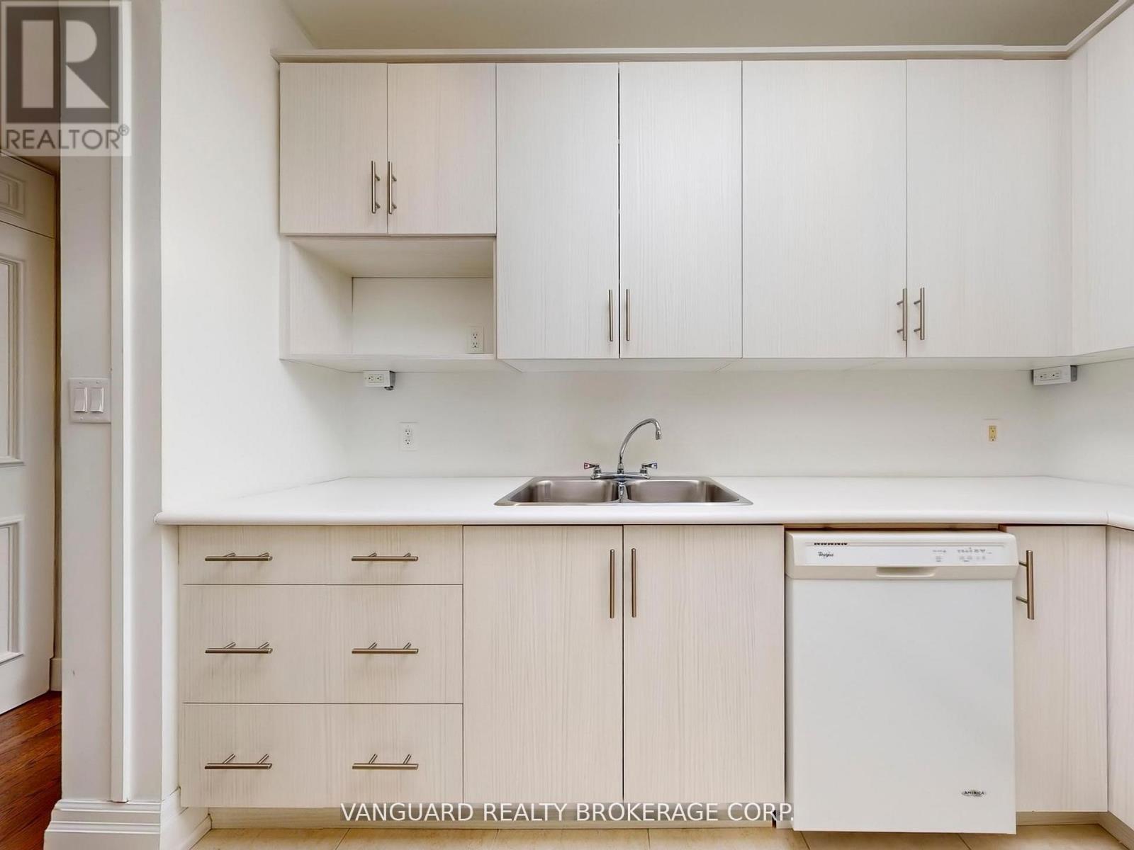 118 Avenue Road, Toronto, Ontario  M5R 2H4 - Photo 7 - C13555888