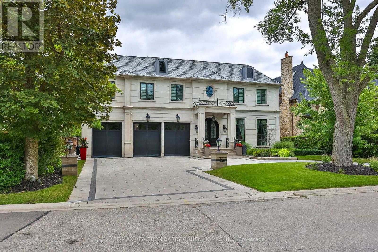 39 Arjay Crescent, Toronto, Ontario  M2L 1C6 - Photo 2 - C13636384