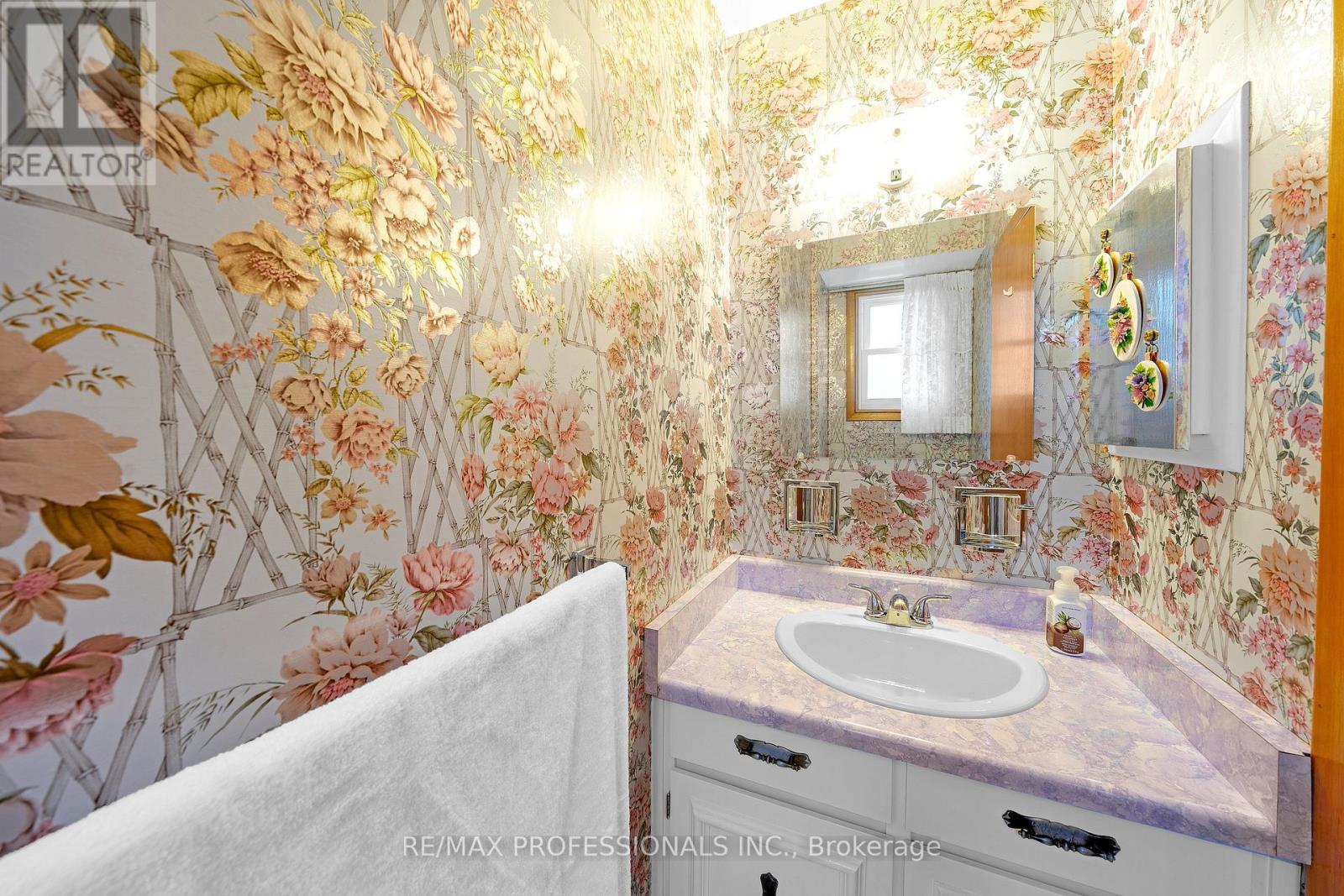 1877 Silverberry Crescent, Mississauga, Ontario  L5J 1C8 - Photo 22 - W13808244