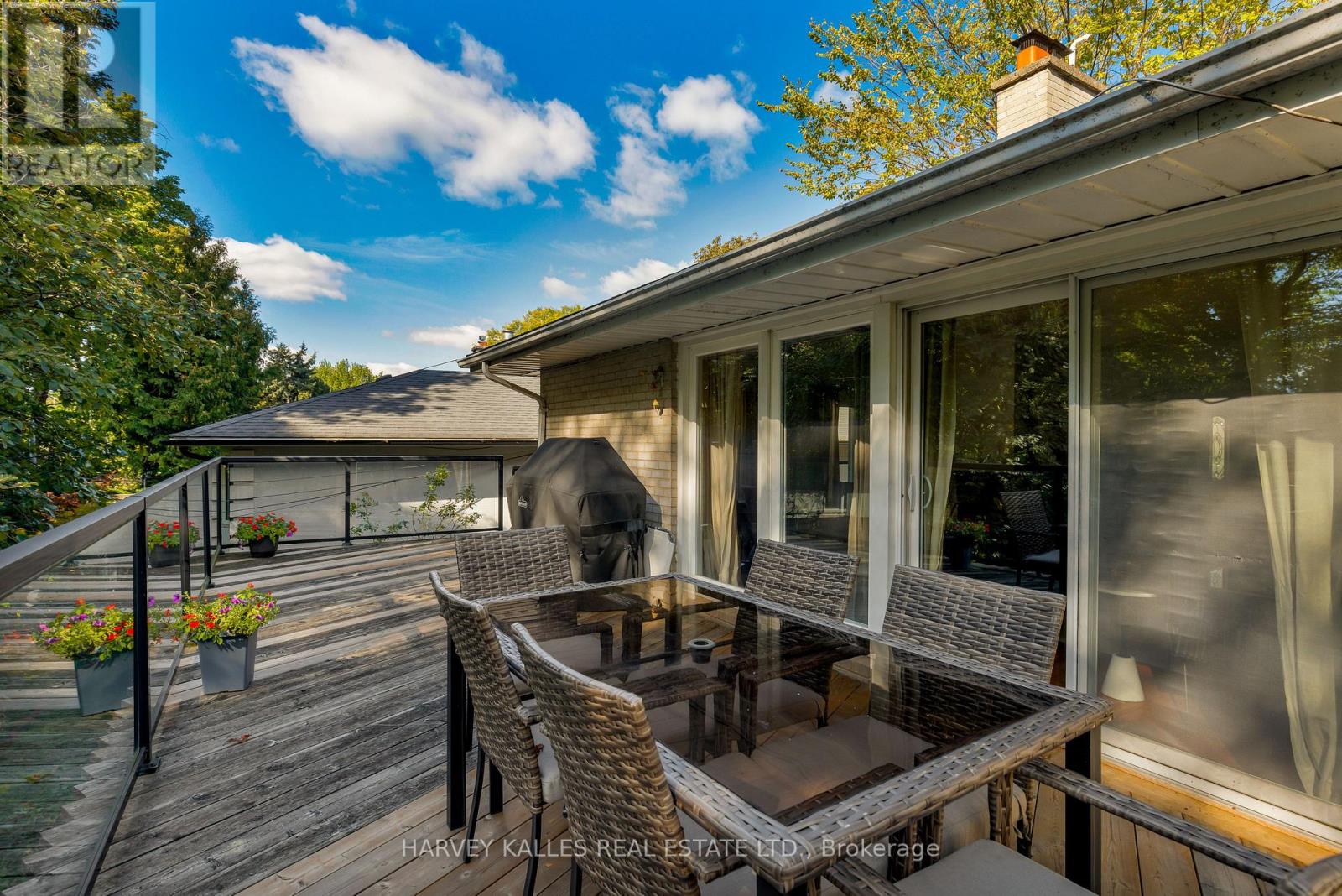 63 Twyford Road, Toronto, Ontario  M9A 1W5 - Photo 10 - W13808262