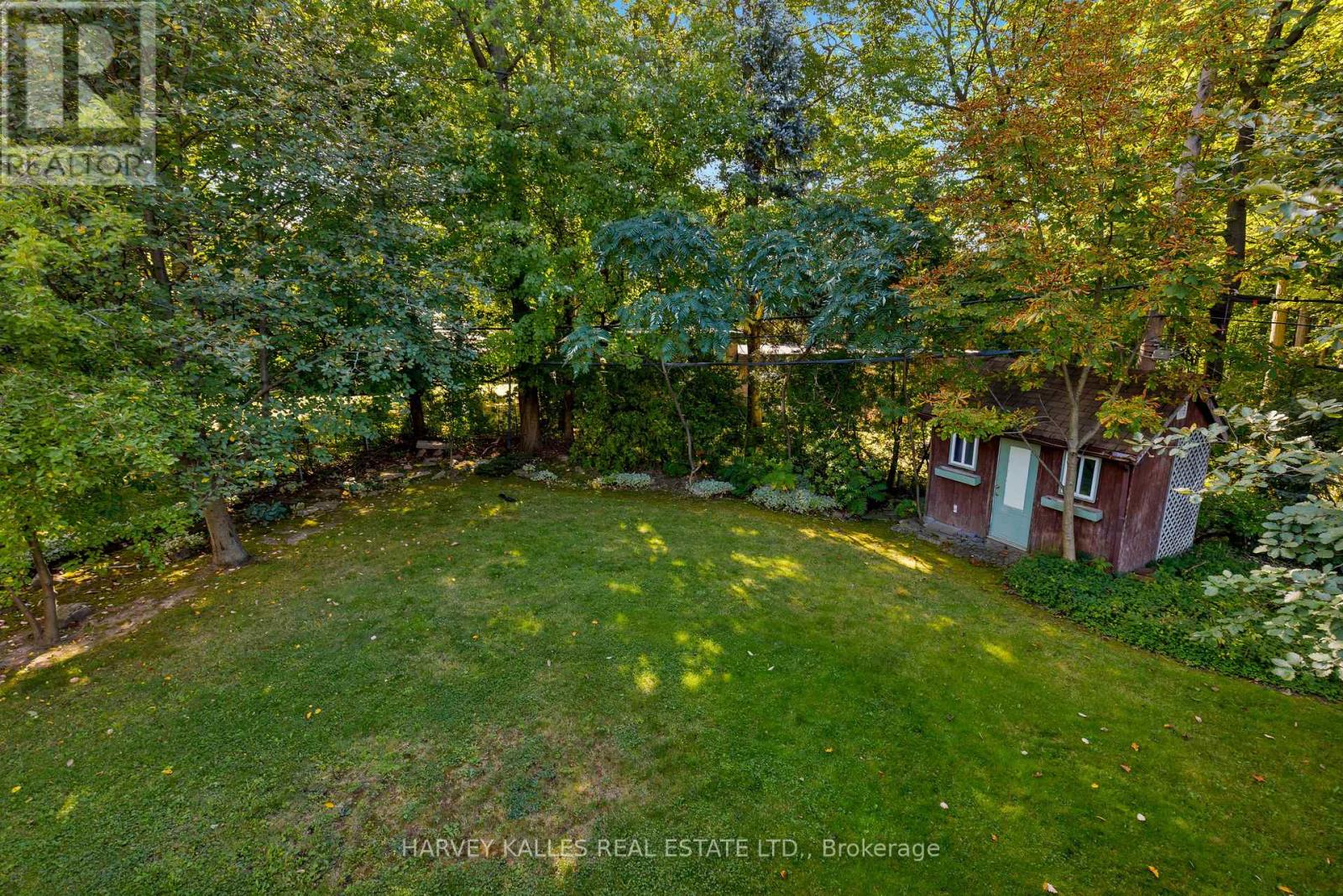 63 Twyford Road, Toronto, Ontario  M9A 1W5 - Photo 11 - W13808262