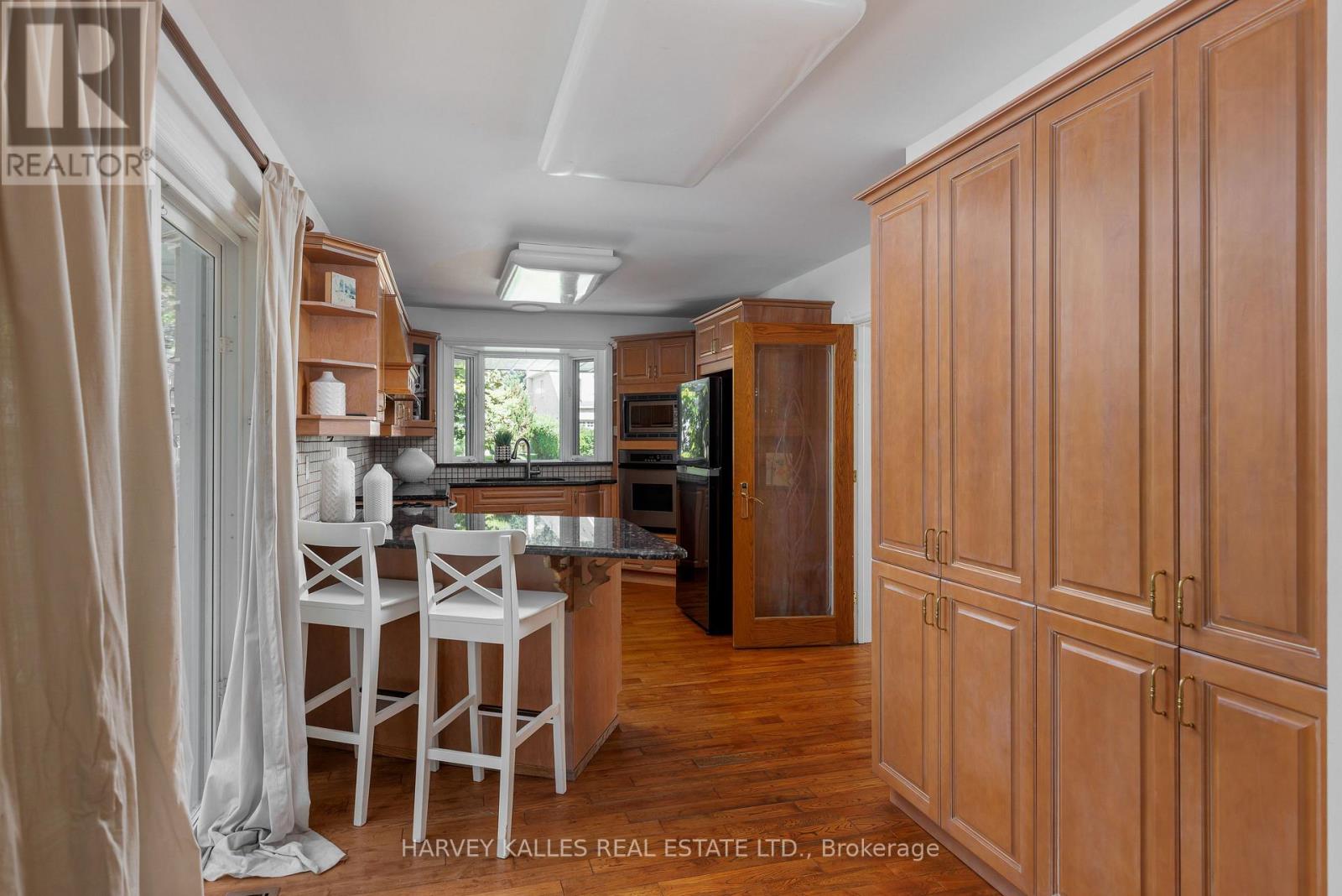 63 Twyford Road, Toronto, Ontario  M9A 1W5 - Photo 20 - W13808262