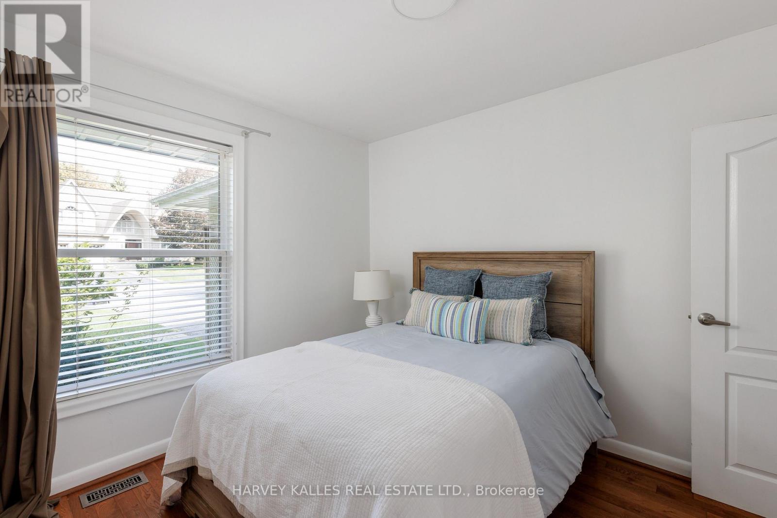 63 Twyford Road, Toronto, Ontario  M9A 1W5 - Photo 29 - W13808262