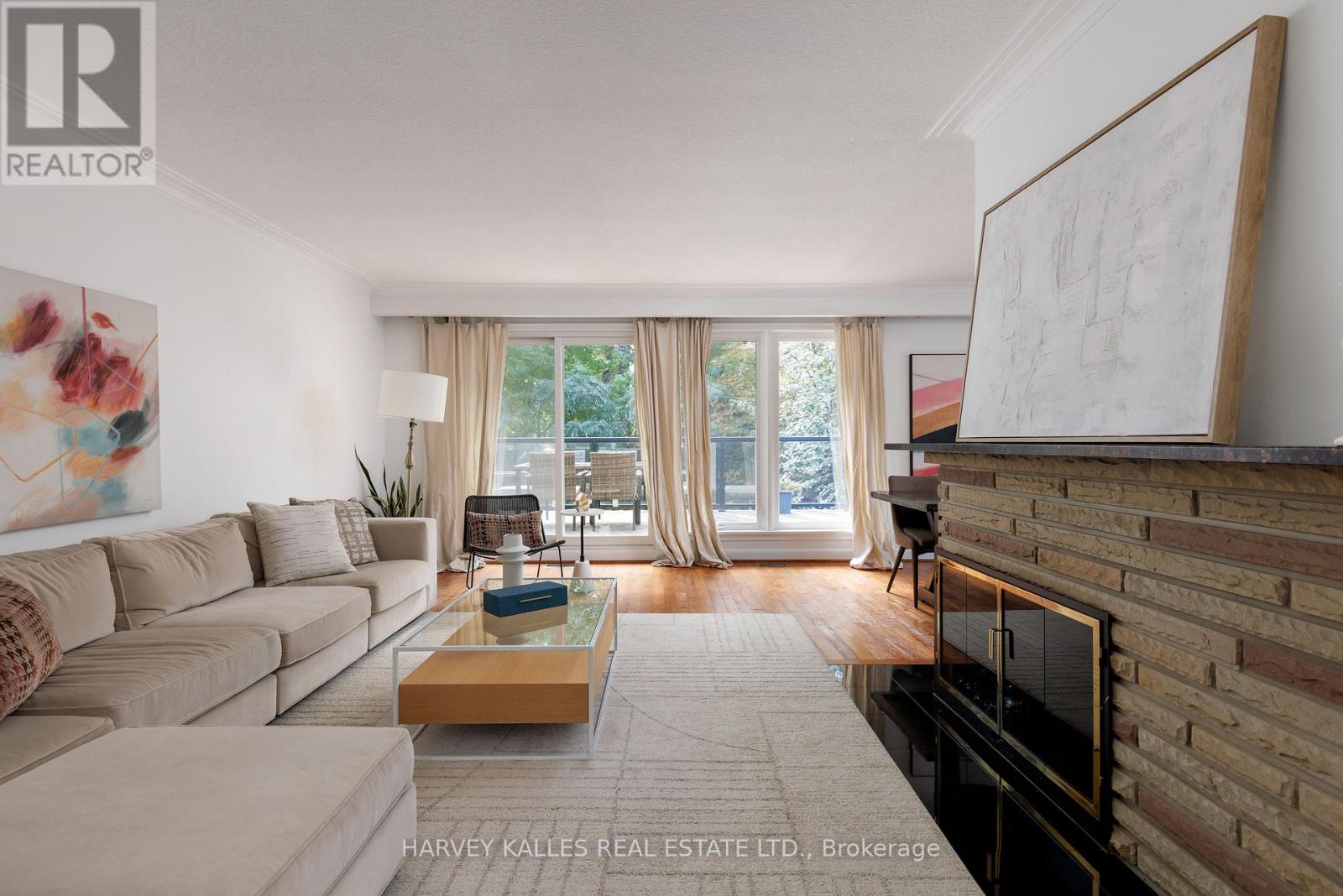 63 Twyford Road, Toronto, Ontario  M9A 1W5 - Photo 4 - W13808262