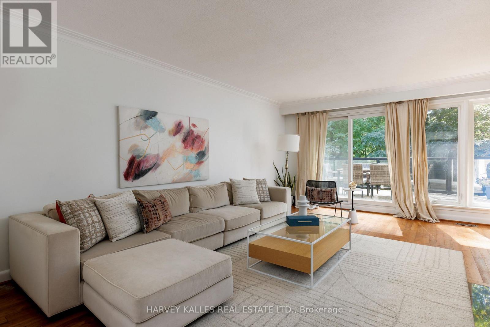 63 Twyford Road, Toronto, Ontario  M9A 1W5 - Photo 5 - W13808262