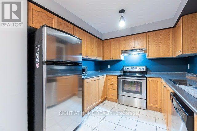 94 Jim Baird Mews, Toronto, Ontario M3L 0C4 - Photo 7 - W13808308
