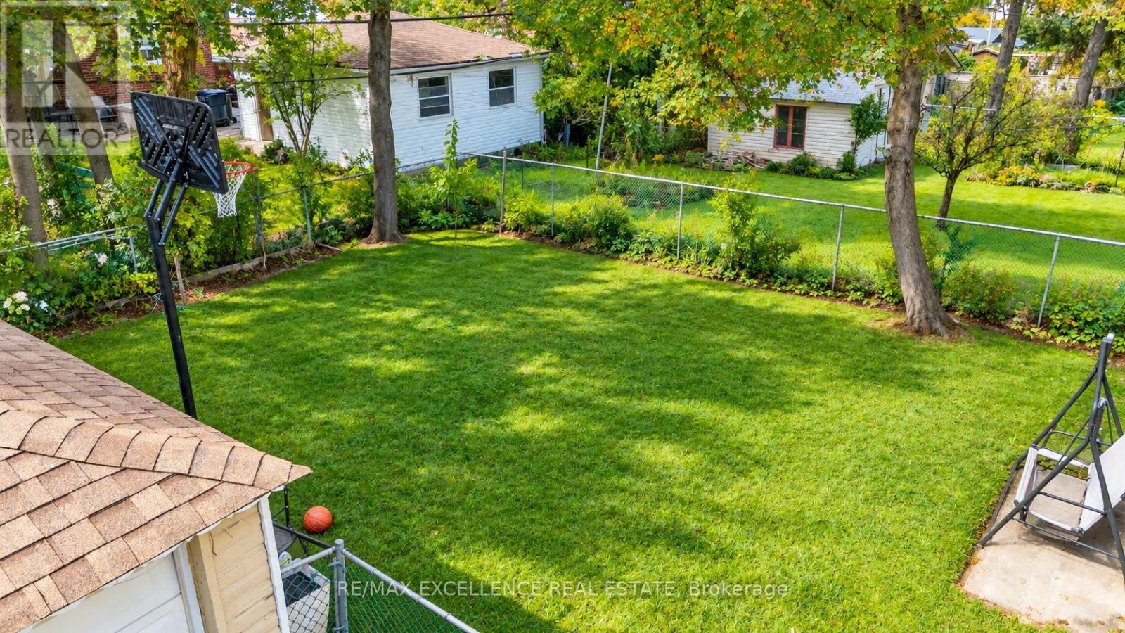 49 Barrhead Crescent, Toronto, Ontario  M9W 3Z8 - Photo 17 - W13808368