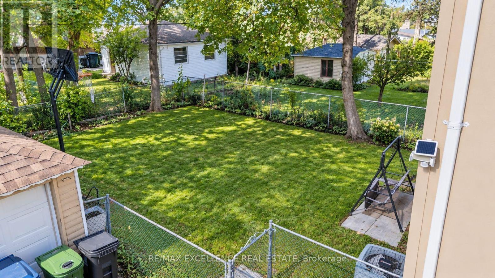 49 Barrhead Crescent, Toronto, Ontario  M9W 3Z8 - Photo 18 - W13808368