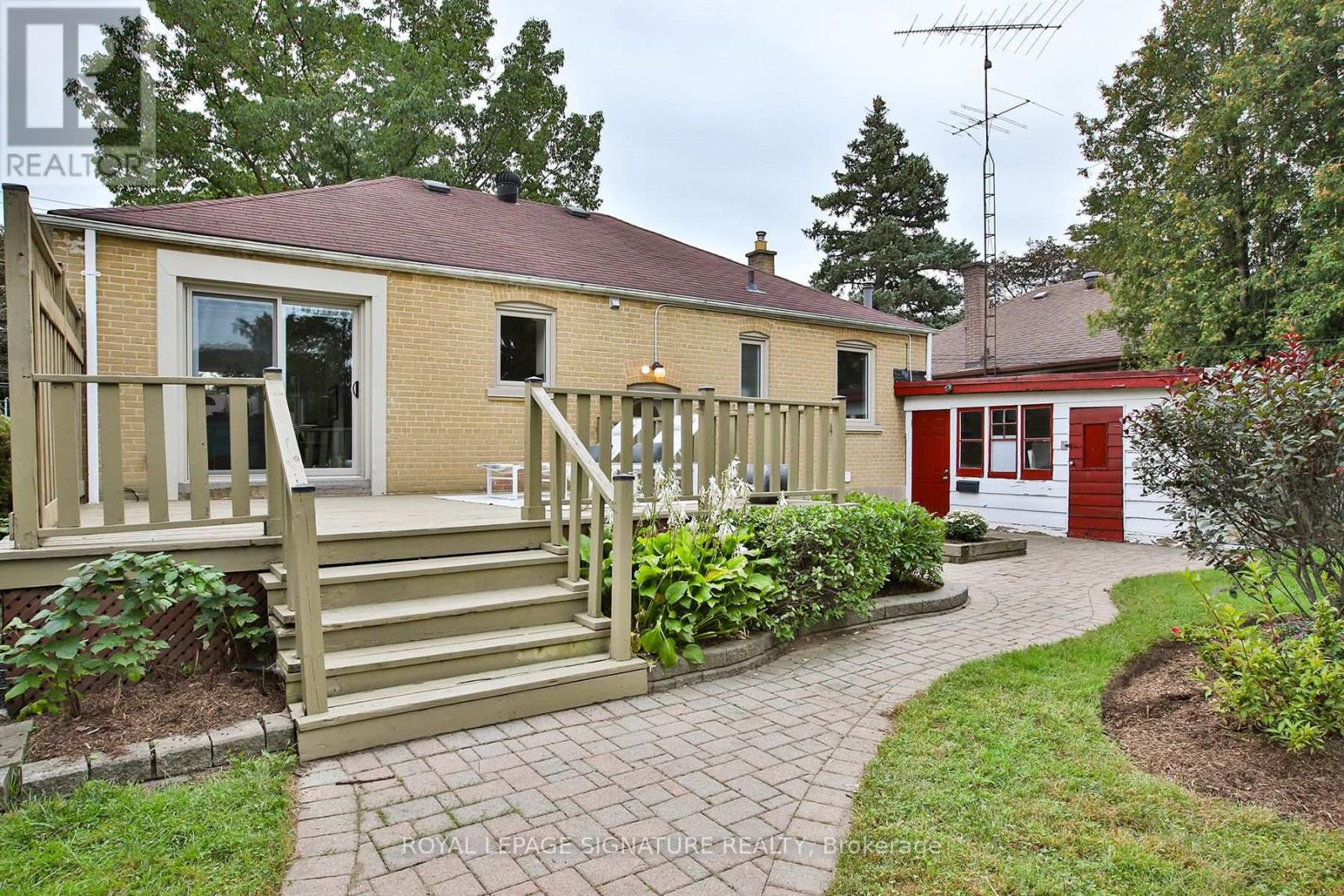 605 Atwater Avenue, Mississauga, Ontario  L5G 2A8 - Photo 17 - W13808394