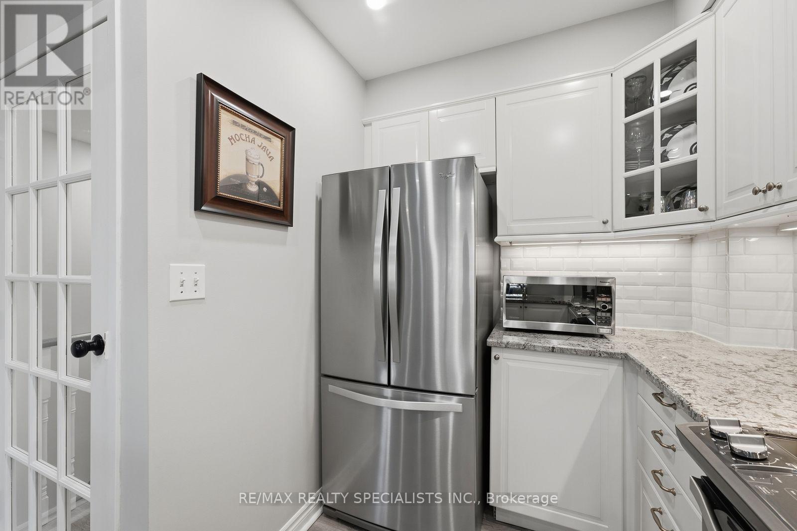 19 - 3055 Elmcreek Road, Mississauga, Ontario  L5B 4J9 - Photo 19 - W13808418