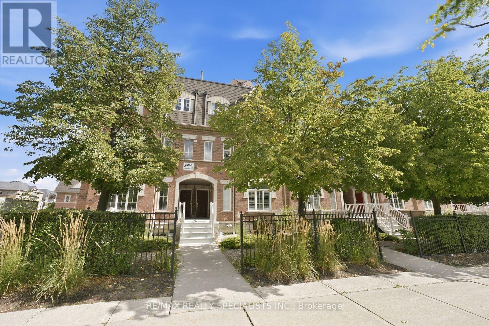 19 - 3055 Elmcreek Road, Mississauga, Ontario  L5B 4J9 - Photo 3 - W13808418