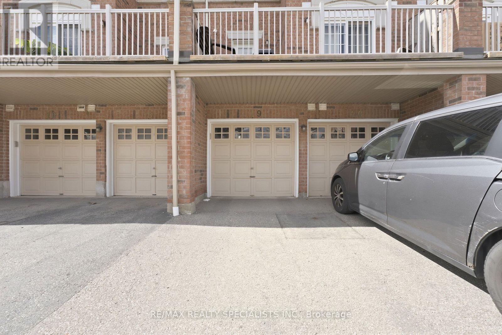 19 - 3055 Elmcreek Road, Mississauga, Ontario  L5B 4J9 - Photo 37 - W13808418