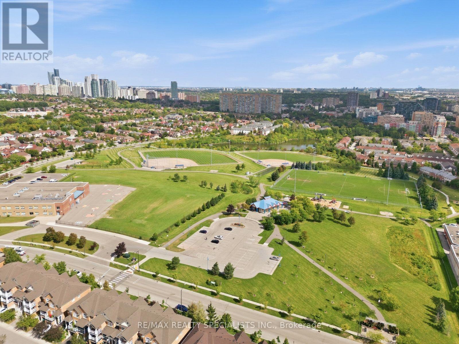 19 - 3055 Elmcreek Road, Mississauga, Ontario  L5B 4J9 - Photo 41 - W13808418
