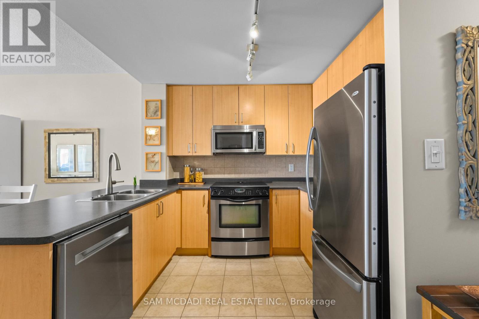 506 - 70 Port Street E, Mississauga, Ontario  L5G 4V8 - Photo 10 - W13808442