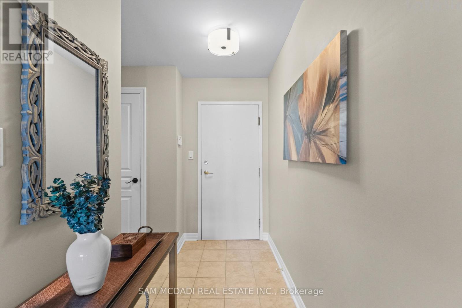 506 - 70 Port Street E, Mississauga, Ontario  L5G 4V8 - Photo 3 - W13808442