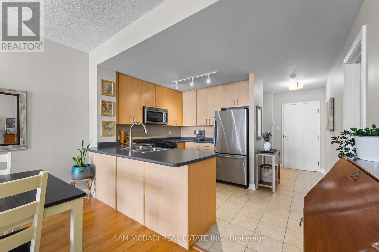 506 - 70 Port Street E, Mississauga, Ontario  L5G 4V8 - Photo 9 - W13808442