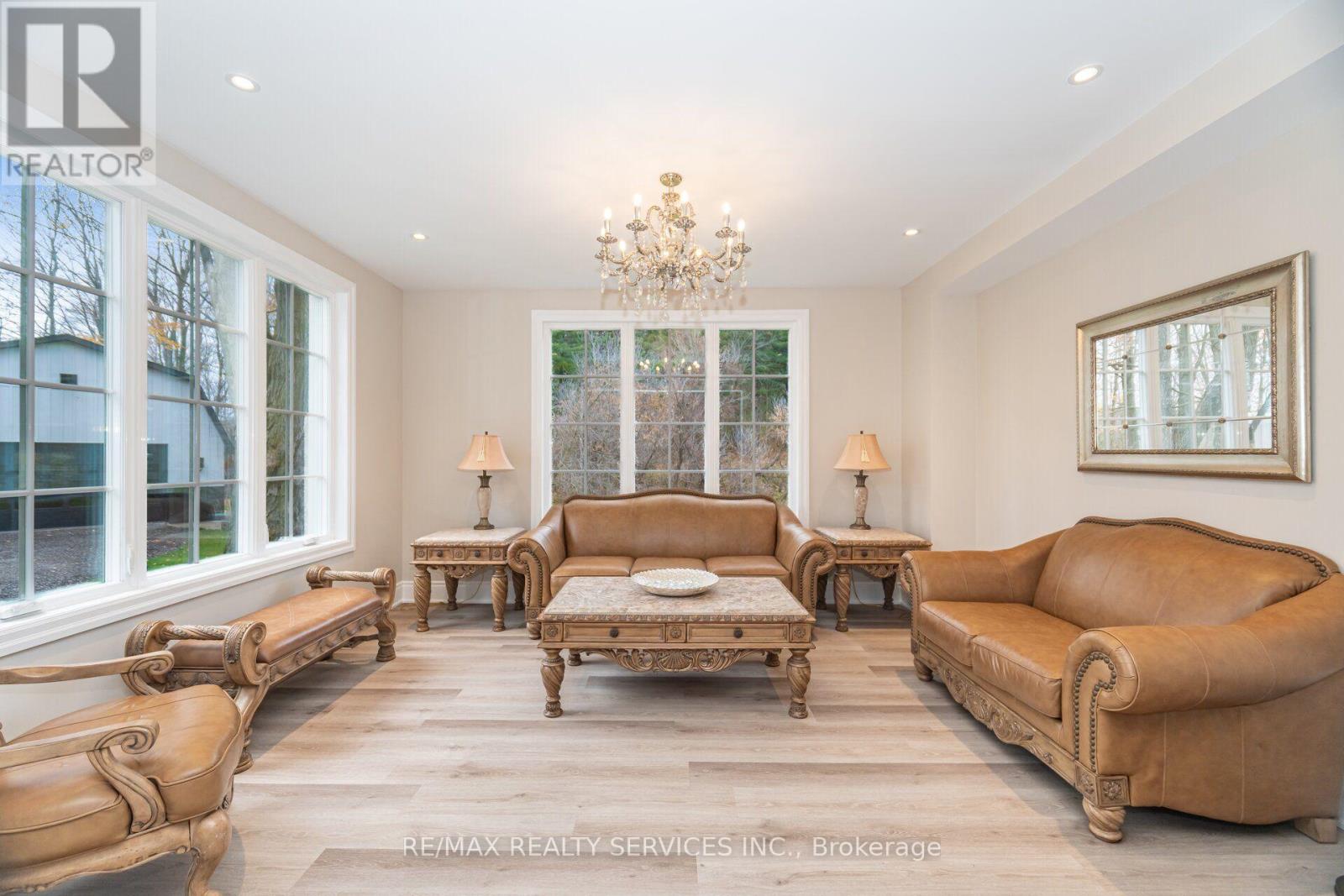 17711 Humber Station Road, Caledon, Ontario  L7E 3A7 - Photo 4 - W13808446