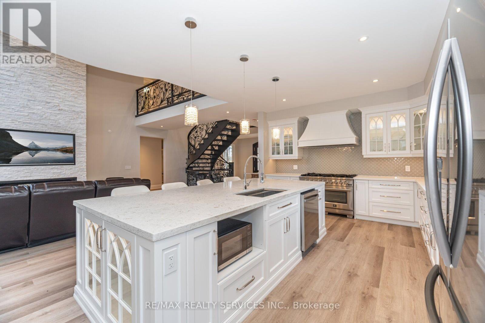 17711 Humber Station Road, Caledon, Ontario  L7E 3A7 - Photo 8 - W13808446