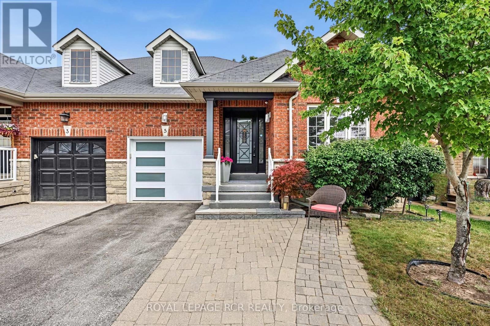 5 Borland Crescent, Caledon, Ontario  L7C 3M4 - Photo 3 - W13808498