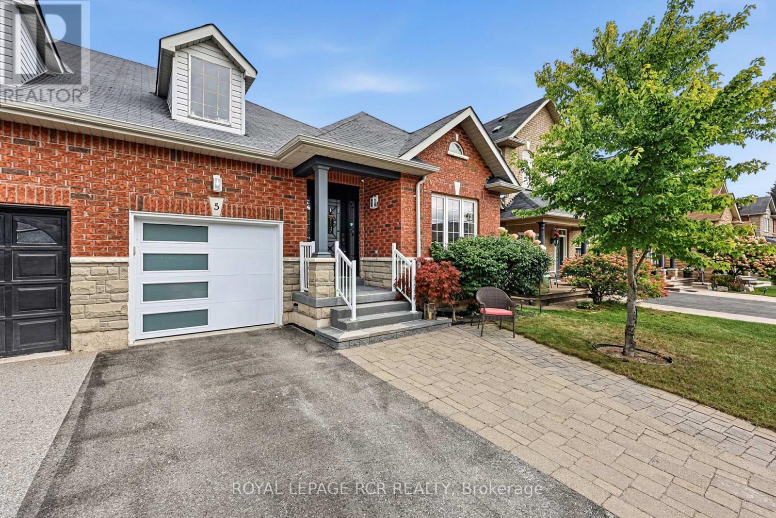5 Borland Crescent, Caledon, Ontario  L7C 3M4 - Photo 4 - W13808498
