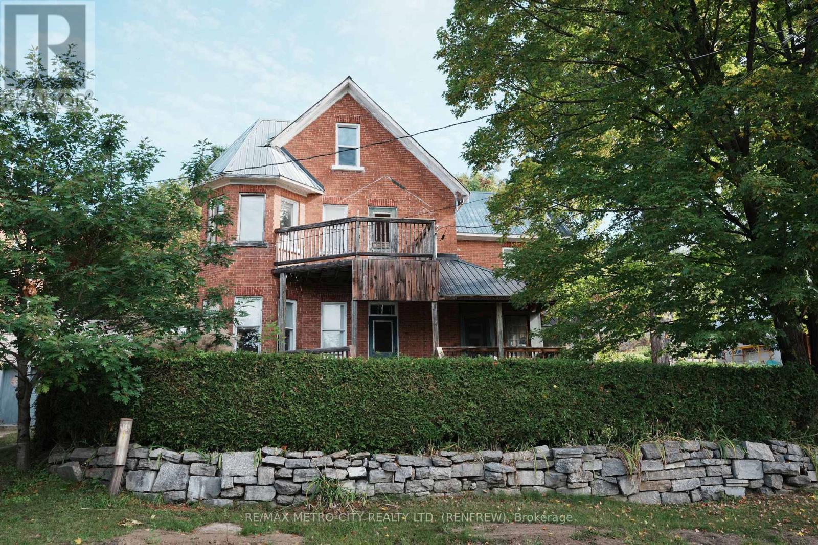 193 OAK STREET, Bonnechere Valley, Ontario