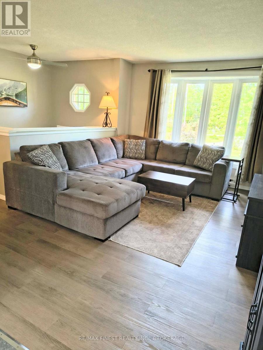 1041 TRYON ROAD photo 9