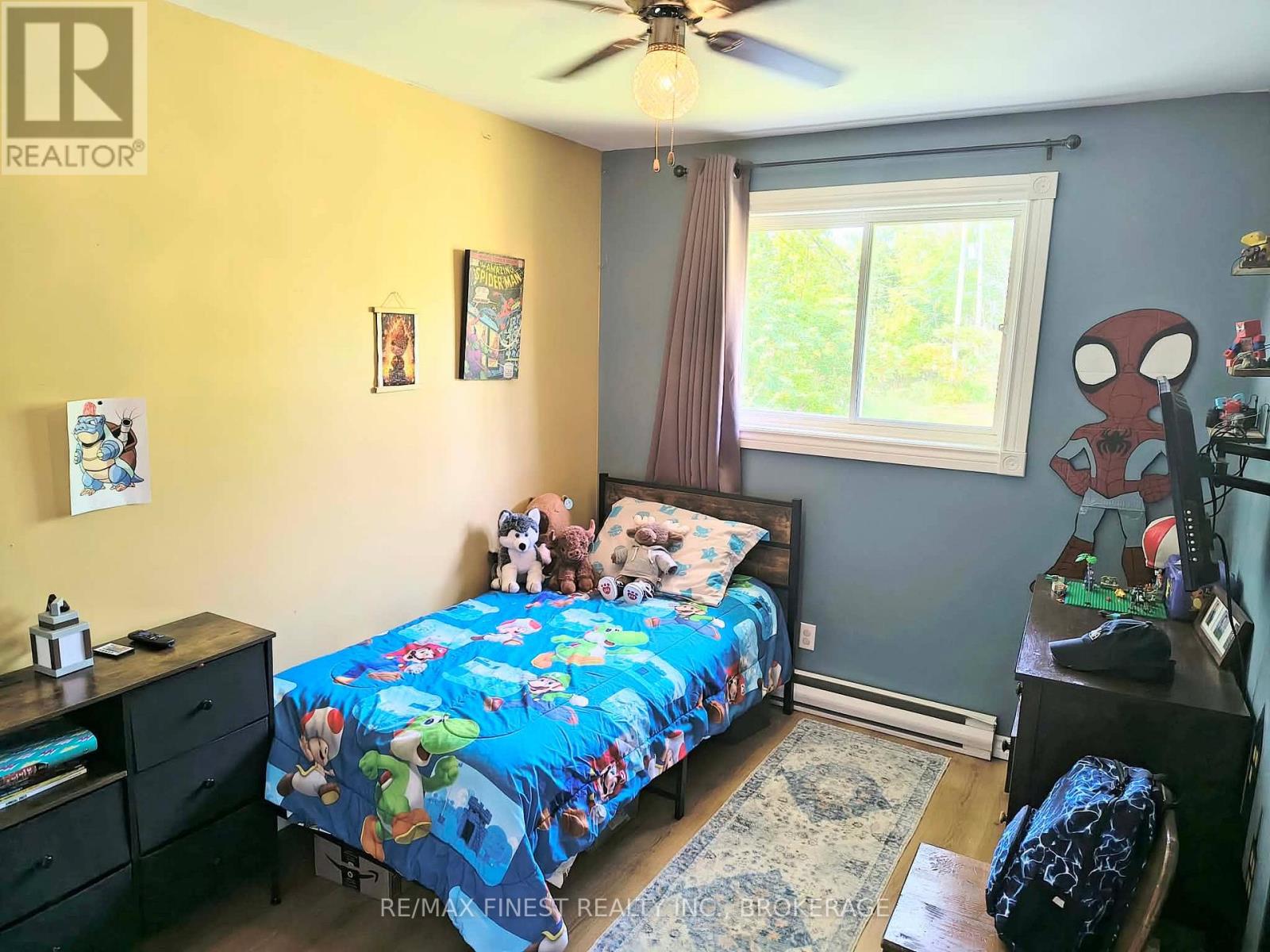 1041 TRYON ROAD photo 15