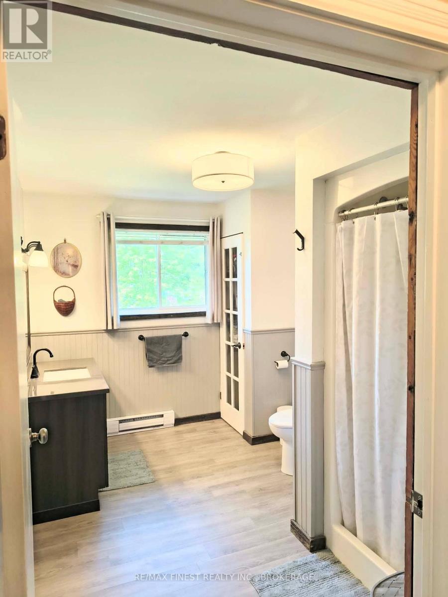 1041 TRYON ROAD photo 16