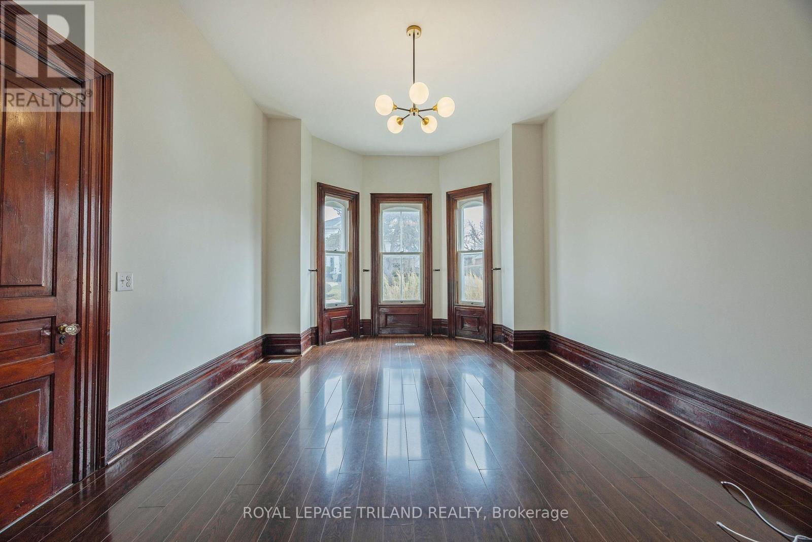 44 Elgin Street, St. Thomas, Ontario  N5R 3M1 - Photo 10 - X13808478