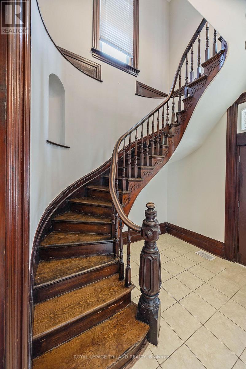44 Elgin Street, St. Thomas, Ontario  N5R 3M1 - Photo 9 - X13808478