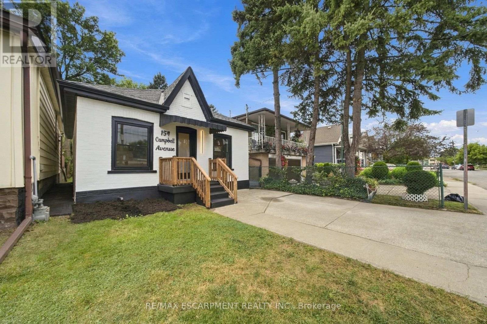 154 Campbell Avenue, Hamilton, Ontario  L8H 2E9 - Photo 3 - X13808306