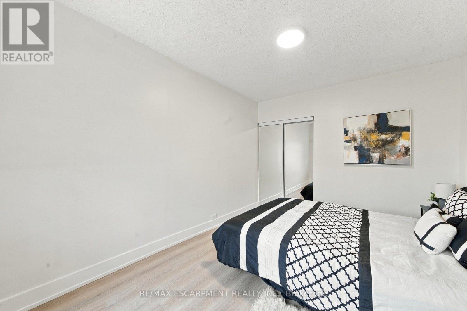 154 Campbell Avenue, Hamilton, Ontario  L8H 2E9 - Photo 8 - X13808306